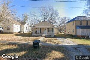553 S 5th St, Neodesha, KS 66757