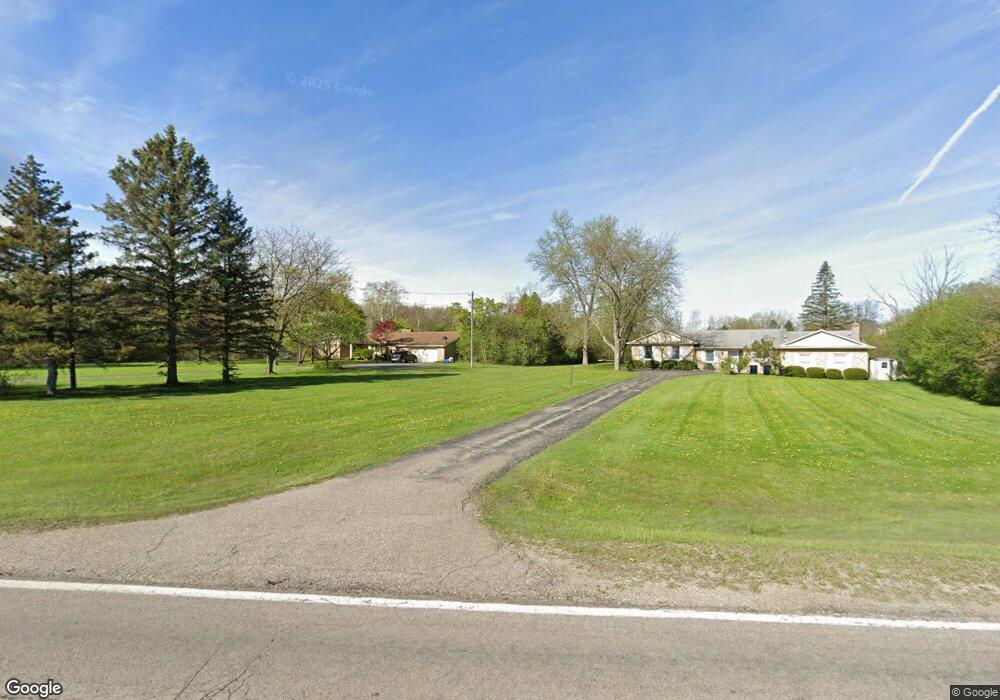 1015 W Reid Rd, Flint, MI 48507 - photo 1