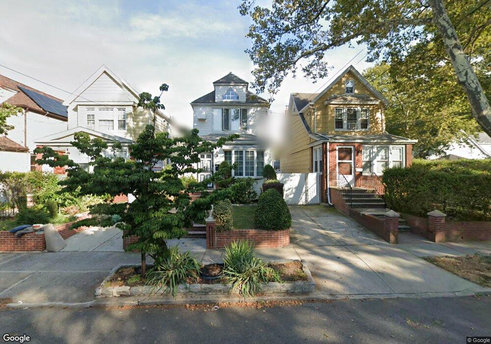 9104 69th Ave, Forest Hills, NY 11375 - photo 1