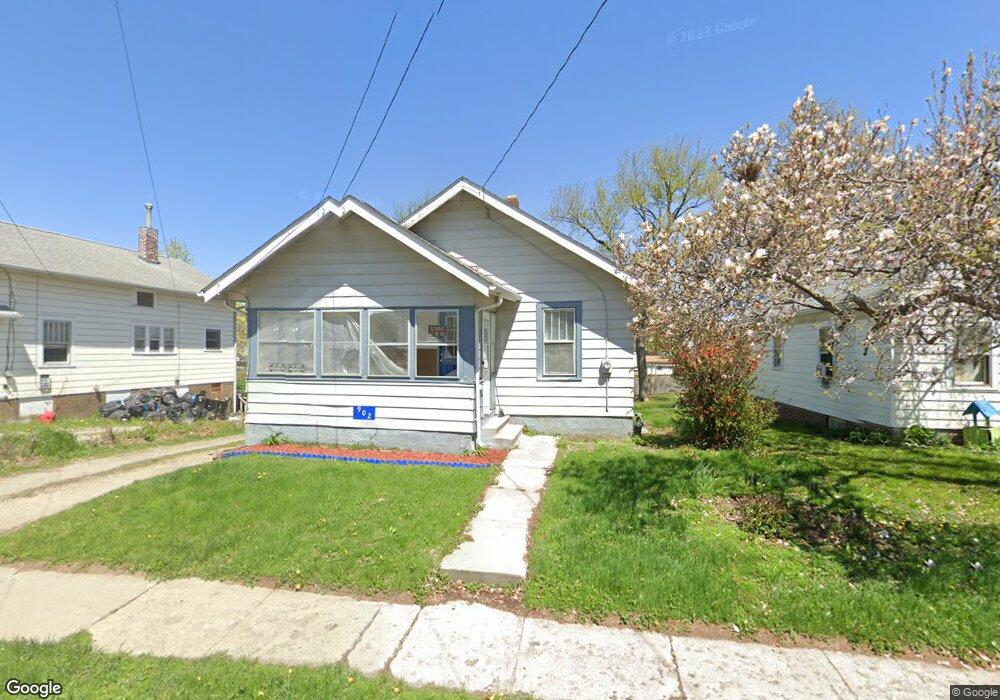 902 1st Ave E, Newton, IA 50208 - photo 1