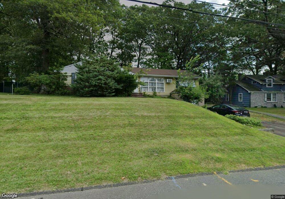 11 Roberts Rd, Monsey, NY 10952 - photo 1