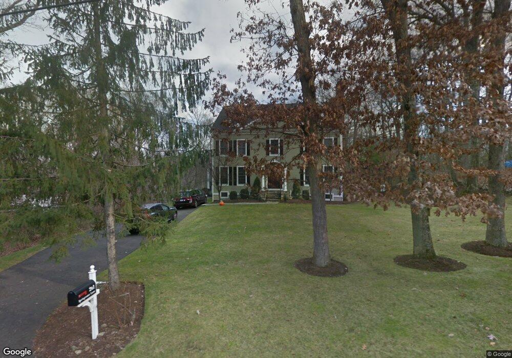 241 Spring Water Ln, New Canaan, CT 06840 - photo 1