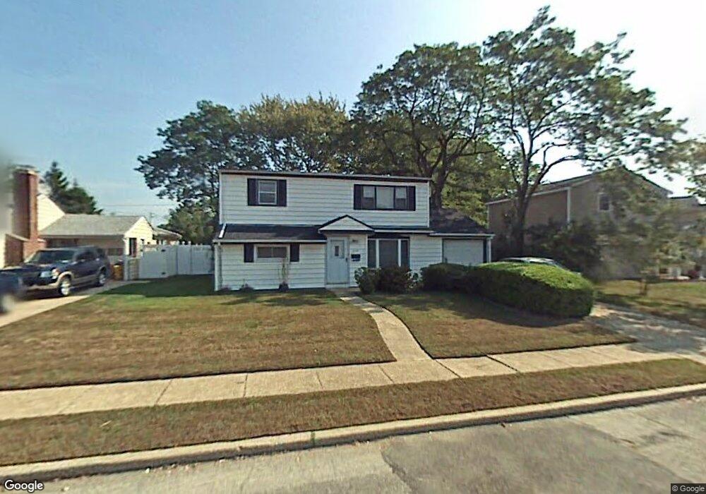 4135 Florence Rd, Bethpage, NY 11714 - photo 1