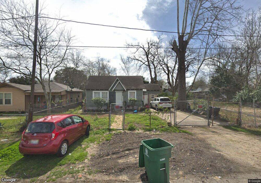 3930 Caplin St, Houston, TX 77026 - photo 1
