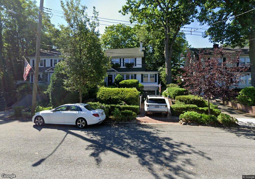 48 Colonial Ct, Staten Island, NY 10310 - photo 1