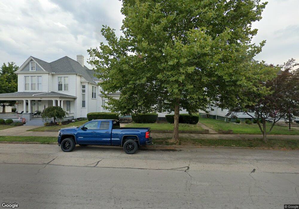 306 E Mound St, Circleville, OH 43113 - photo 1