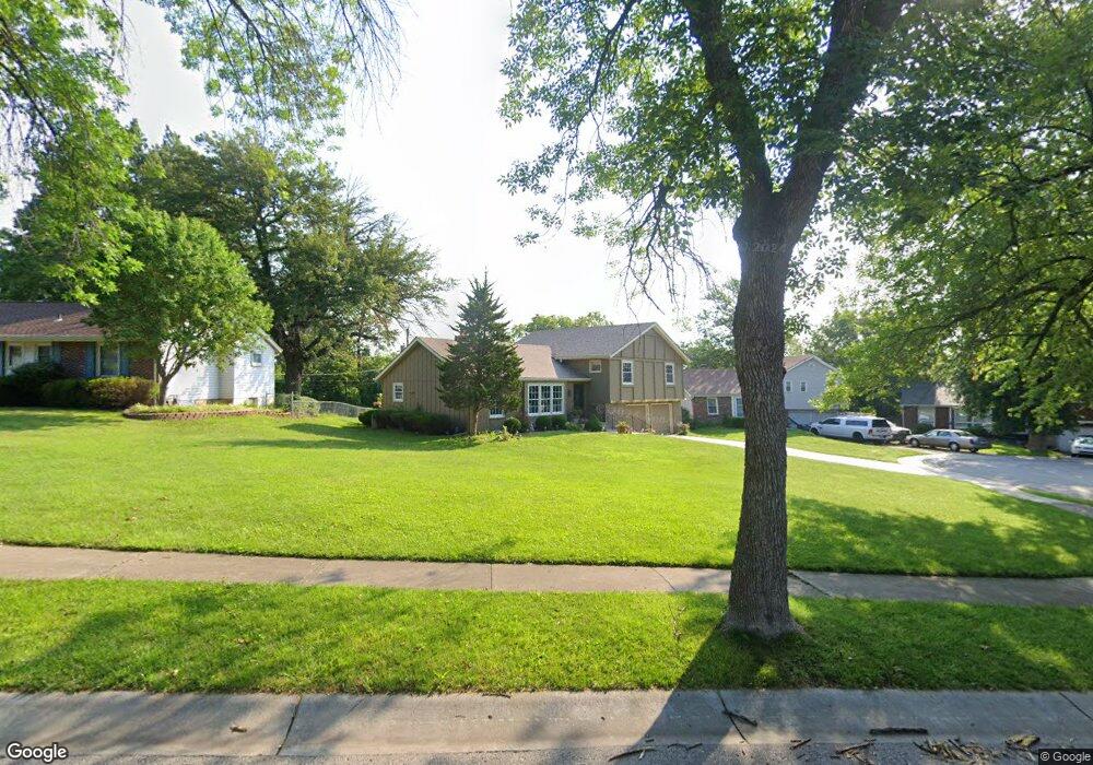 6813 Wedd St, Shawnee, KS 66203 - photo 1