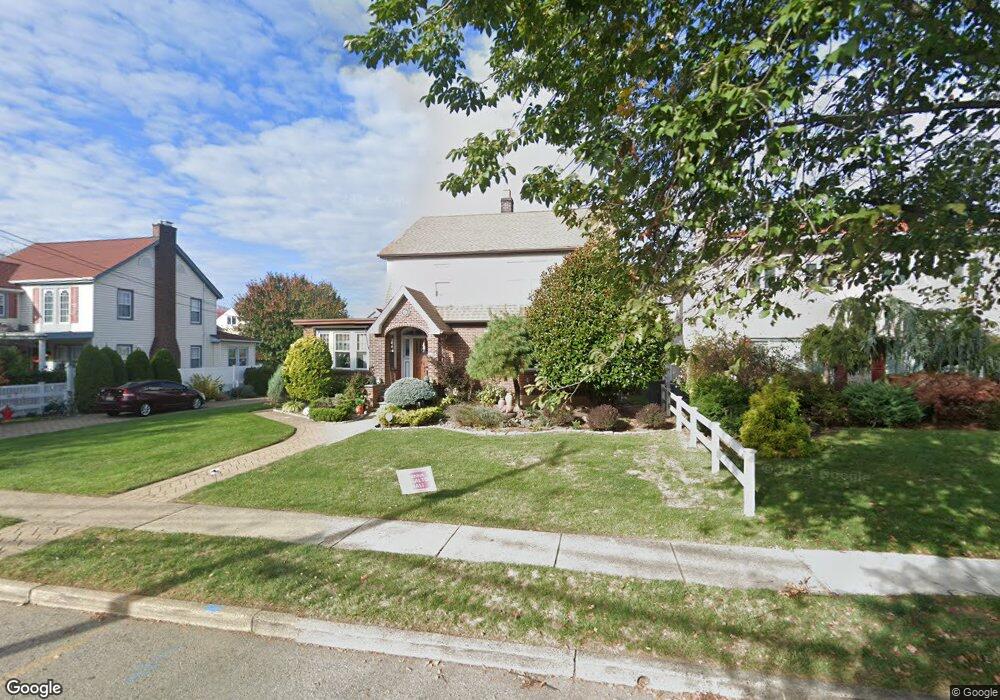 445 Abbott Ave, Ridgefield, NJ 07657 - photo 1