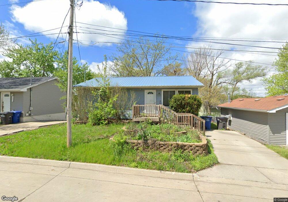 5402 SW 3rd St, Des Moines, IA 50315 - photo 1