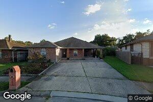 8 Labarre Ct, New Orleans, LA 70121