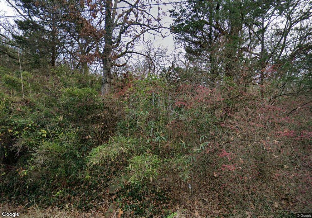 275 W 22nd St, Fayetteville, AR 72701 - photo 1