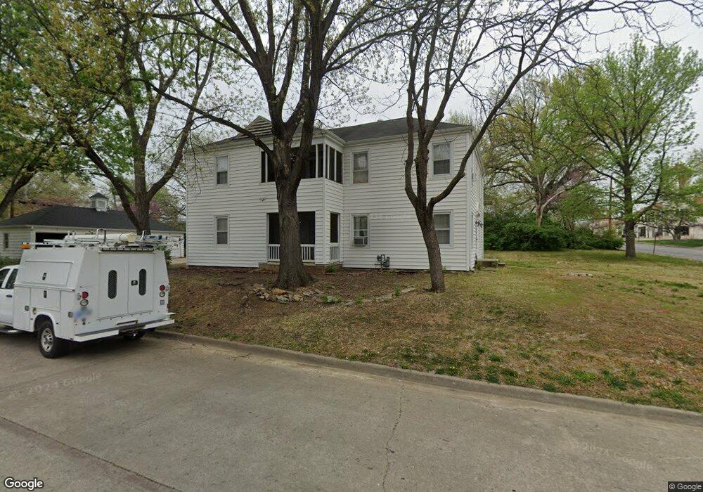 3220 SW Huntoon St unit 2, Topeka, KS 66604 - photo 1