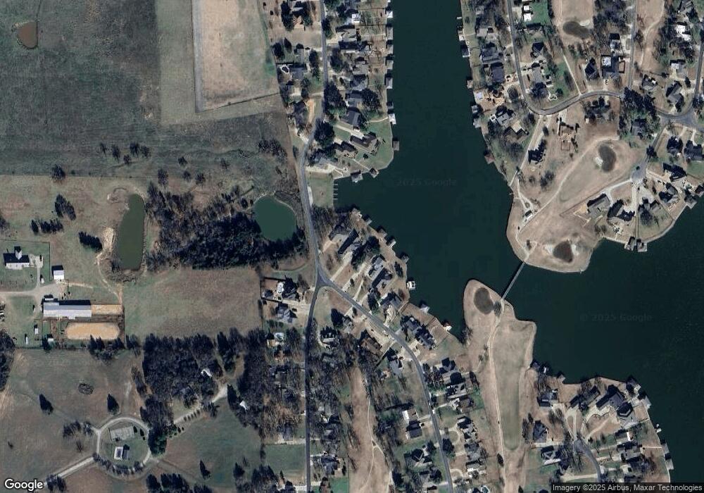 435 Kiowa Dr W, Gainesville, TX 76240 - photo 1