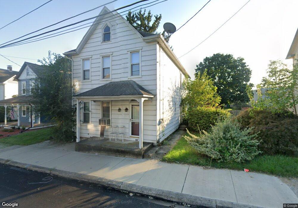 431 S Queen St, Littlestown, PA 17340 - photo 1