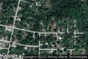 208 E Maple St, Shelburn, IN 47879