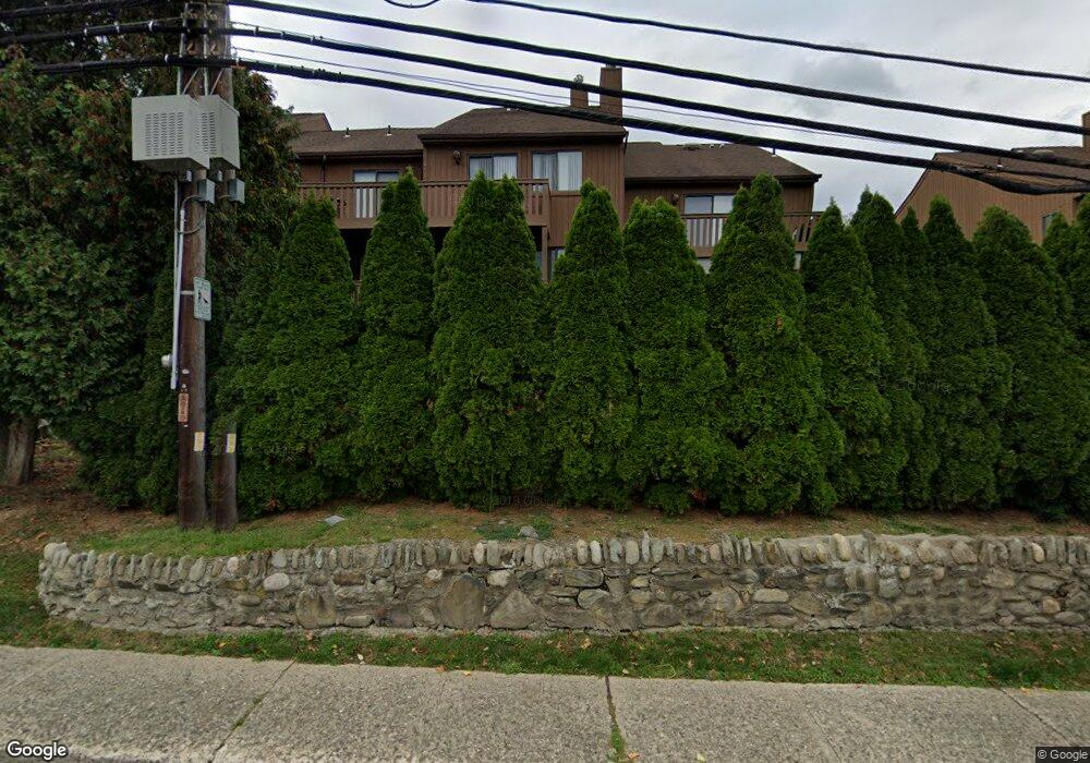 1502 Scenic Ln, Poughkeepsie, NY 12603 - photo 1