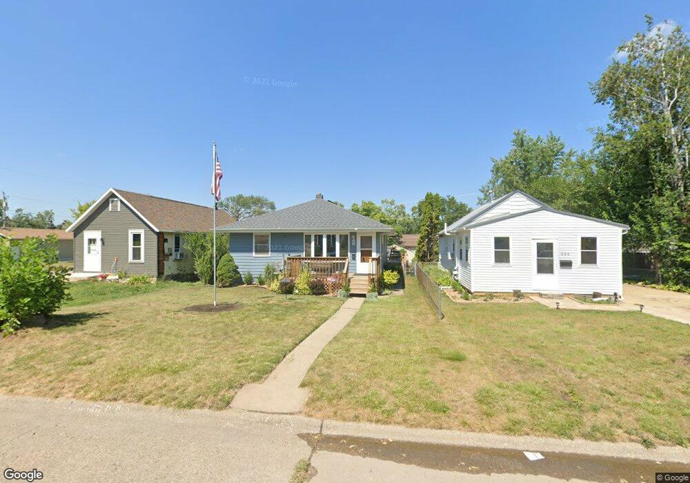 948 21st Ave SW, Cedar Rapids, IA 52404 - photo 1