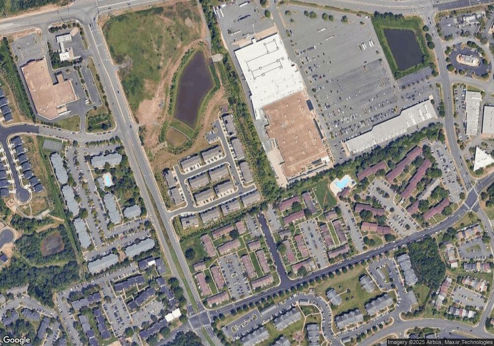 7433 Cedarwood Grove Ln, Manassas, VA 20109 - photo 1