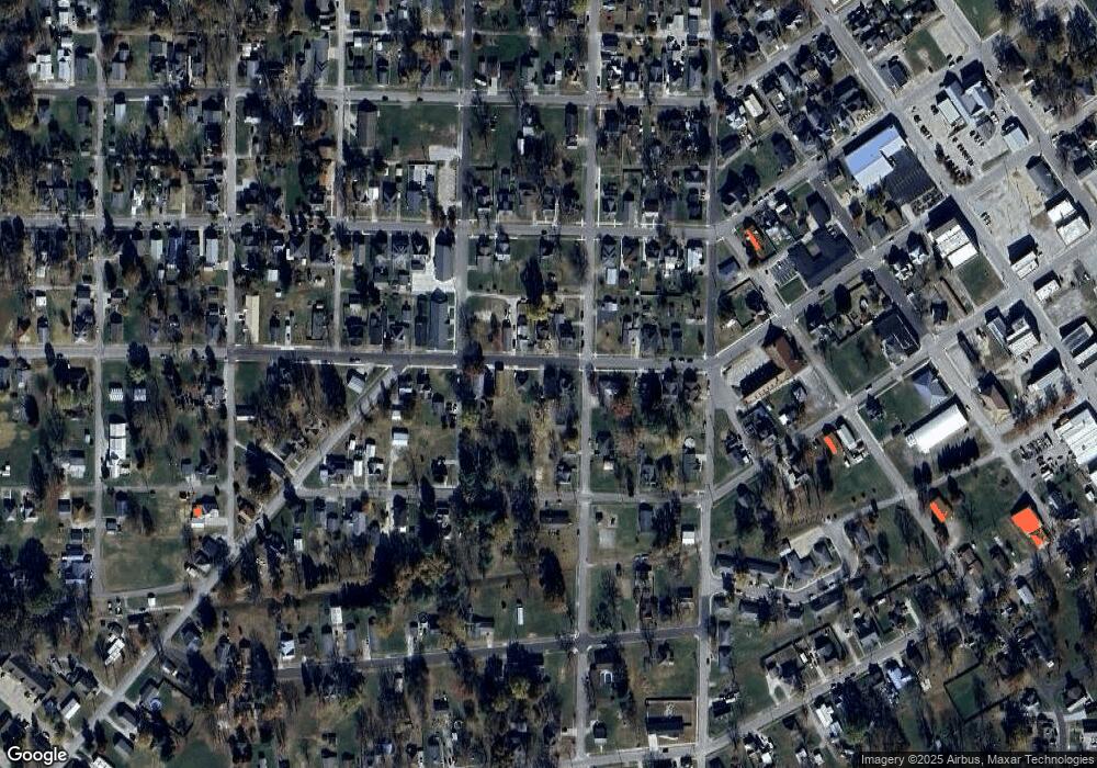 503 W 3rd St, Bicknell, IN 47512 - photo 1