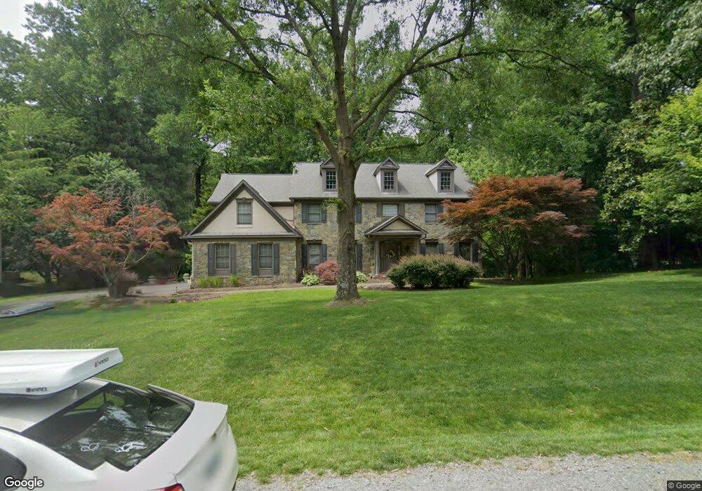 9712 Meadowmere Dr, Vienna, VA 22182 - photo 1