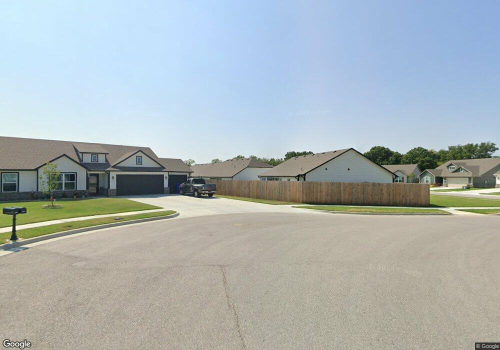 1825 E Van Buren Place, Broken Arrow, OK 74011 - photo 1