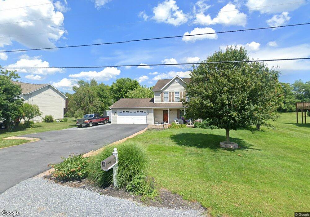 502 Willis Dr, Bunker Hill, WV 25413 - photo 1