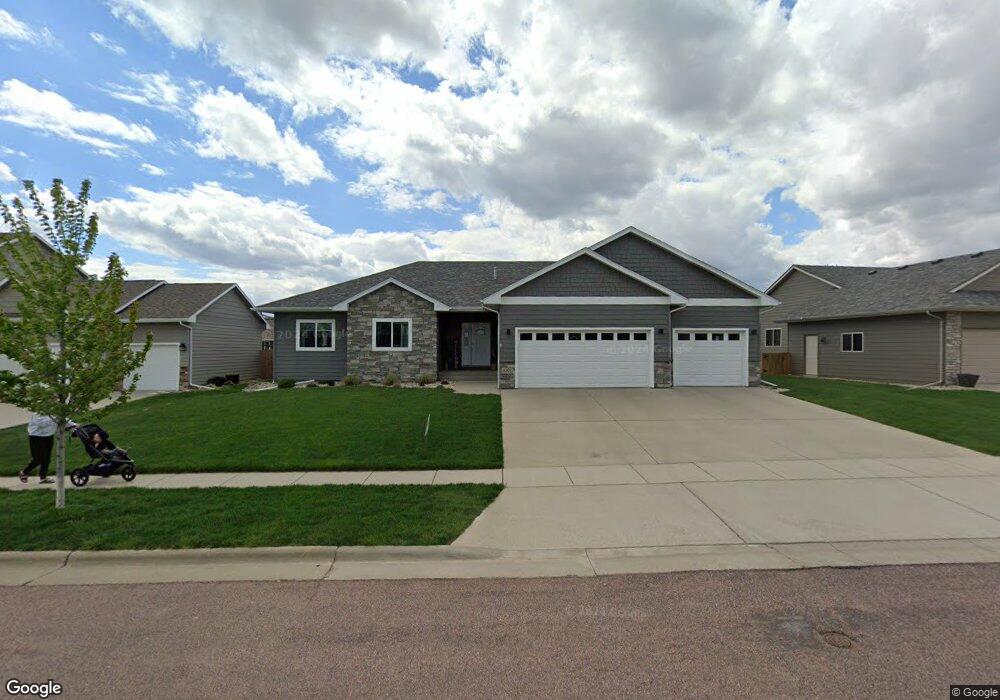5301 S Woodsedge Trail, Sioux Falls, SD 57108 - photo 1