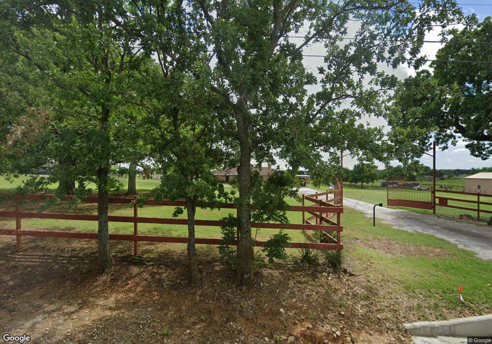 828 Stadium Dr, Joshua, TX 76058 - photo 1