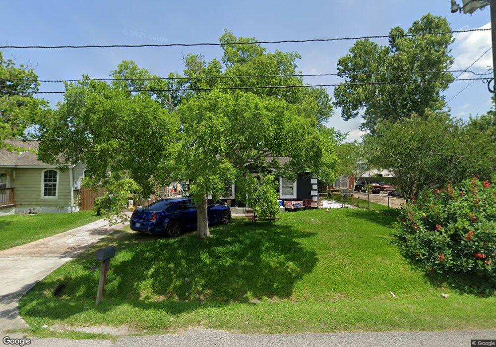 9114 Shoreham St, Houston, TX 77093 - photo 1
