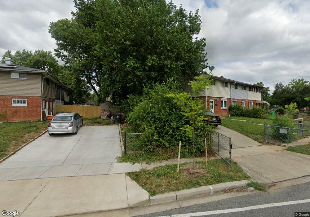 2336 Kent Village Dr, Hyattsville, MD 20785 - photo 1