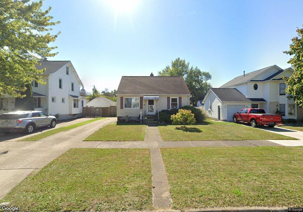 2432 E 30th St, Lorain, OH 44055 - photo 1