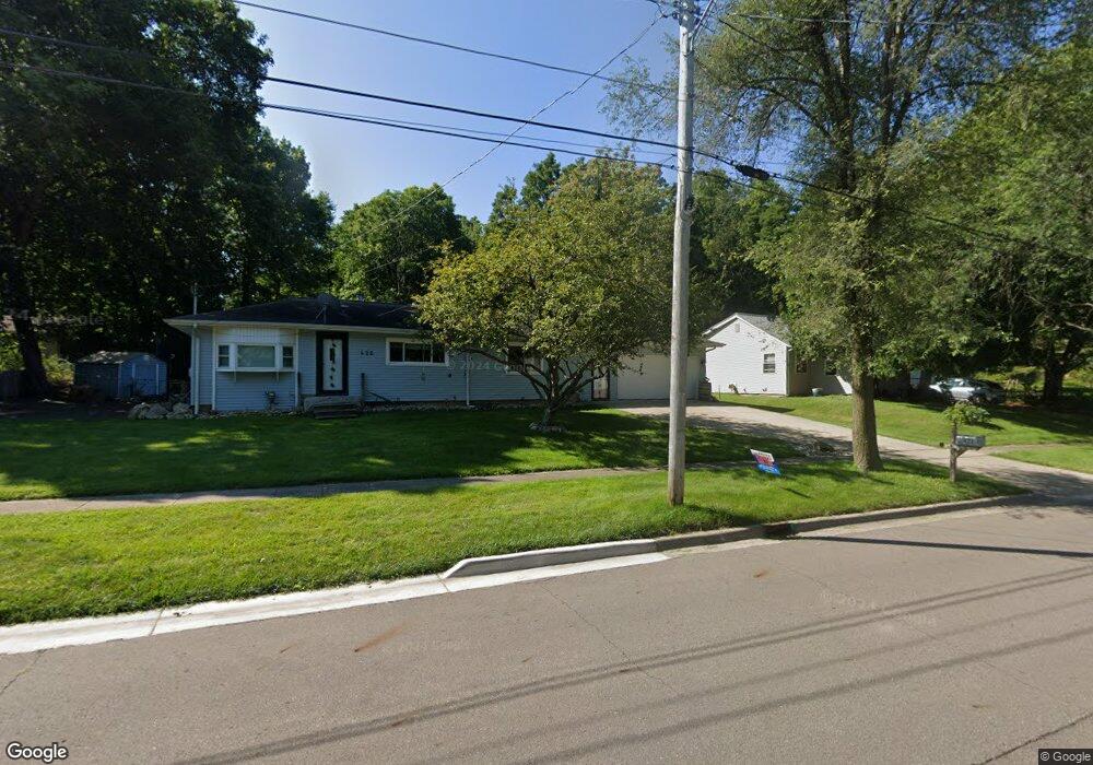 426 Locust St, Marshall, MI 49068 - photo 1