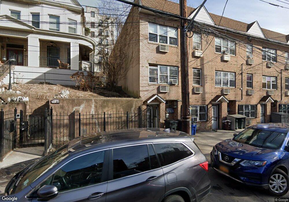 2734 Kingsbridge Terrace, Bronx, NY 10463 - photo 1