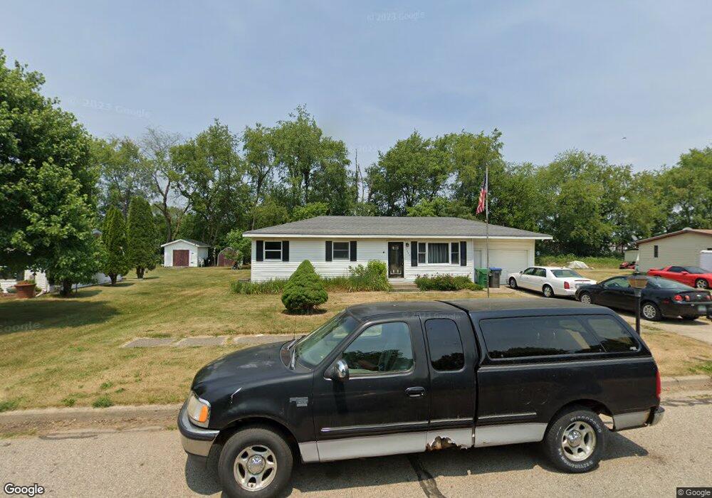 1003 N Ohio Ct, Sturgis, MI 49091 - photo 1