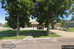 202 Wallace Ave S, Wessington Springs, SD 57382