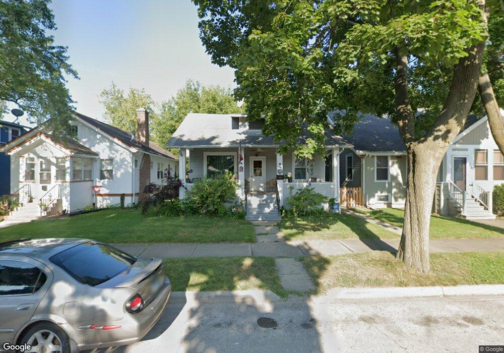 928 N Poplar St, Waukegan, IL 60085 - photo 1