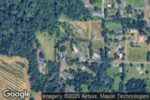 520 5th St, Scotts Mills, OR 97375