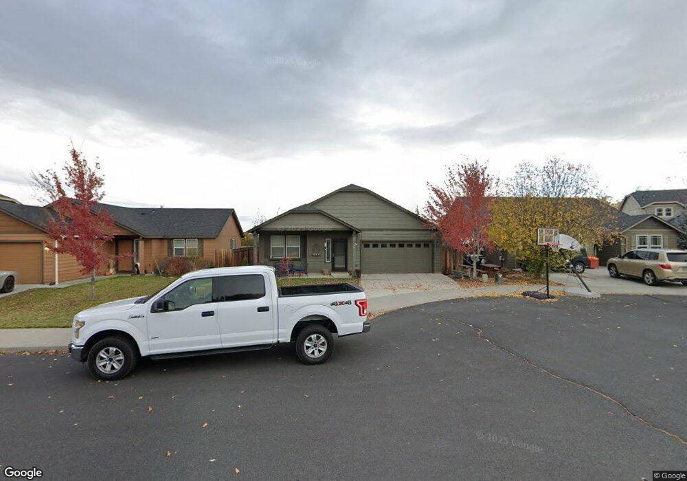 682 NW Green Forest Cir, Redmond, OR 97756 - photo 1