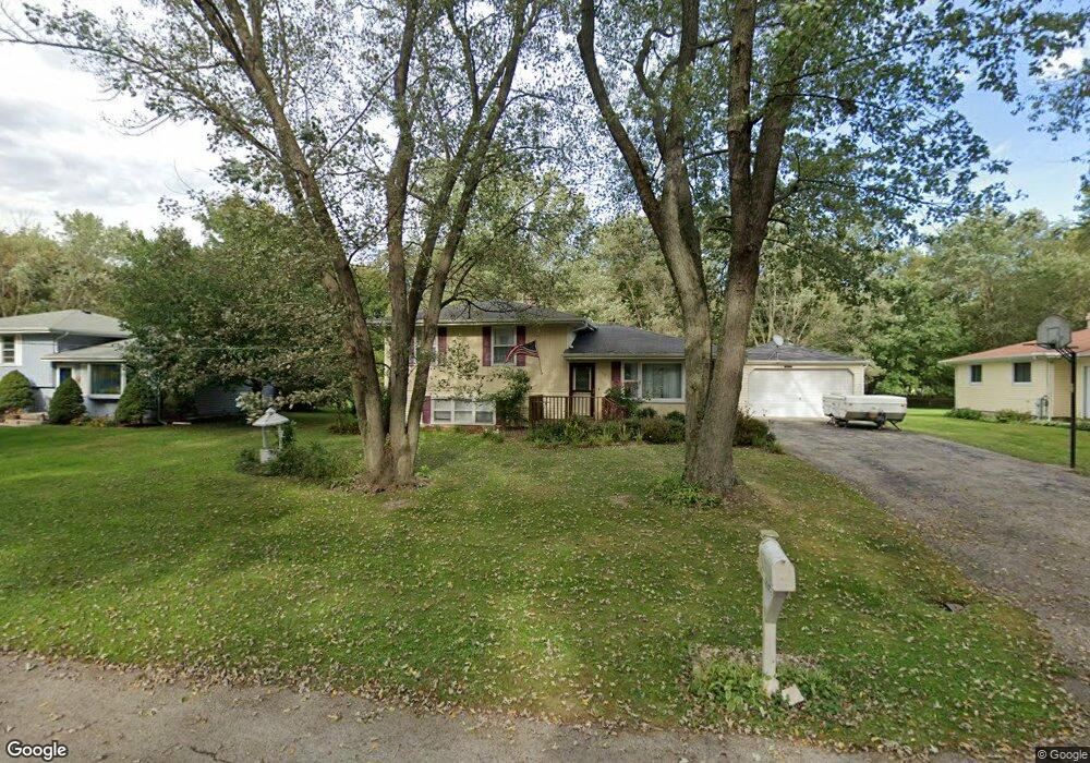 1685 Manhatas Trail, Algonquin, IL 60102 - photo 1