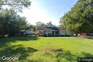 172 Roberson St, Surrency, GA 31563