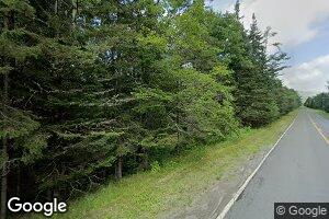 60 Main Rd, Bradford, ME 04410