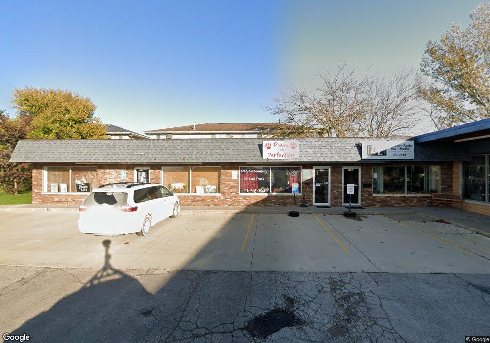 1181 Grand Ave, Marion, IA 52302 - photo 1