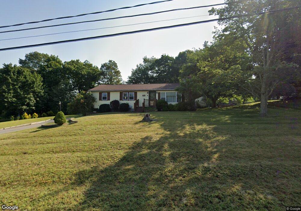 4 Edgehill Ln, Bellingham, MA 02019 - photo 1