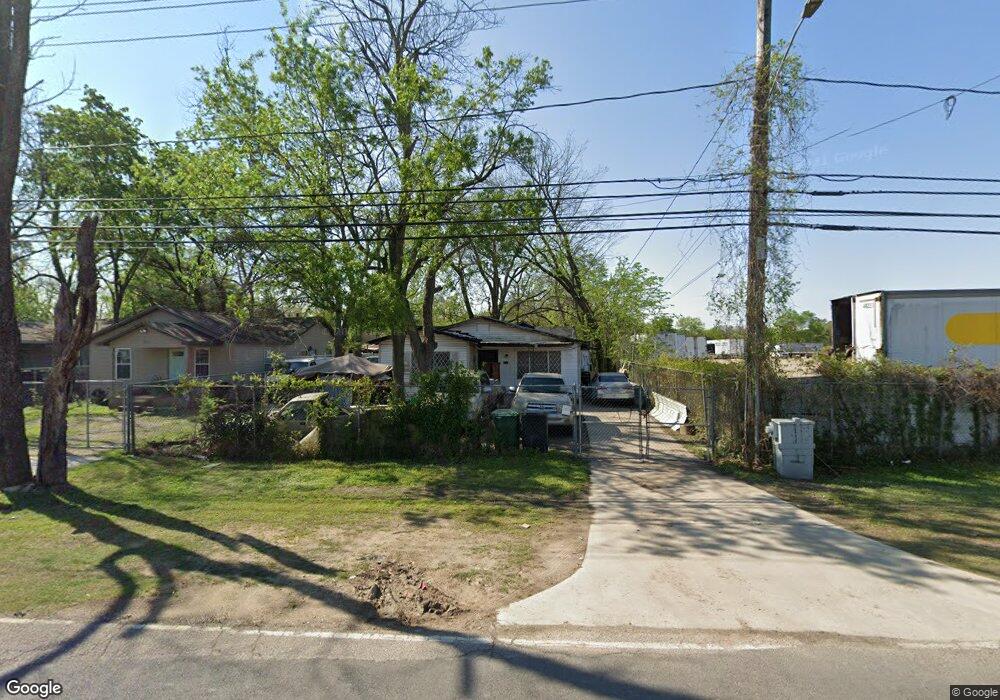 4600 Weaver Rd, Houston, TX 77016 - photo 1