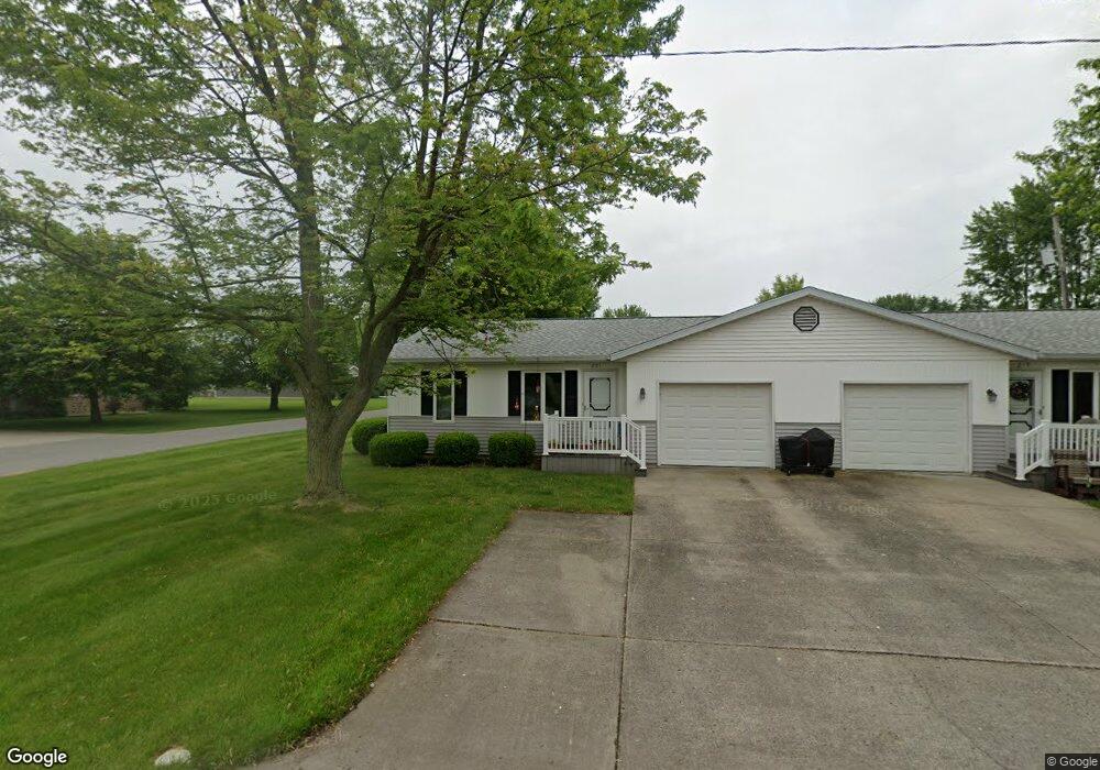 221 Max St unit 219, Fort Jennings, OH 45844 - photo 1