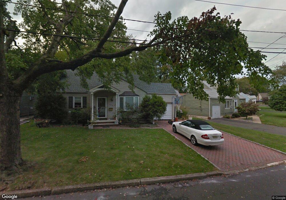 Sold $585,000 • Co-Listing Agent