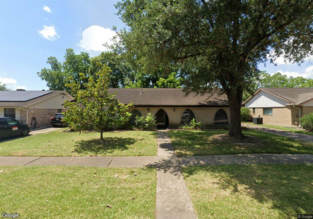 9954 Kirkdale Dr, Houston, TX 77089 - photo 1