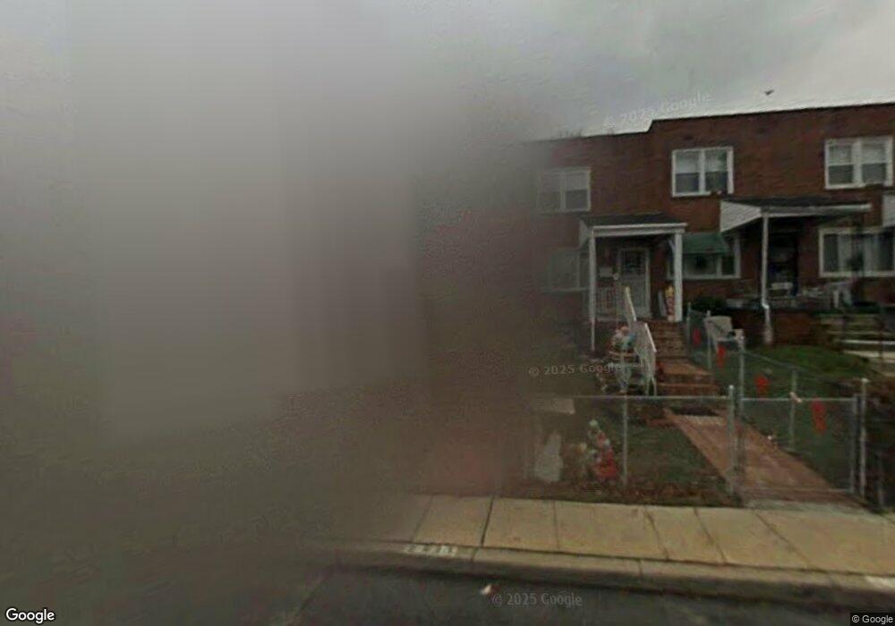 2831 Edgecombe Cir N, Baltimore, MD 21215 - photo 1