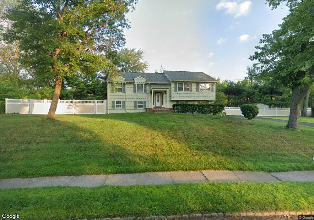 13 Woodsend Dr, Matawan, NJ 07747 - photo 1