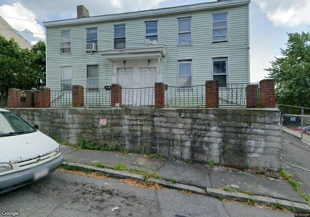 7 Everett St, Lowell, MA 01852 - photo 1